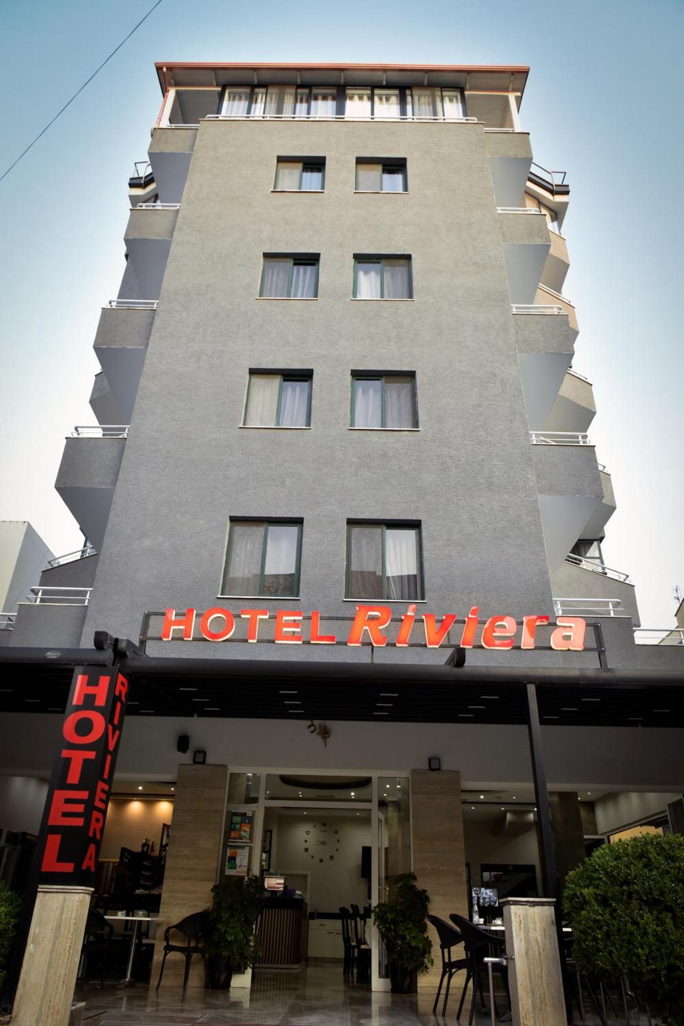 Hotel Riviera *