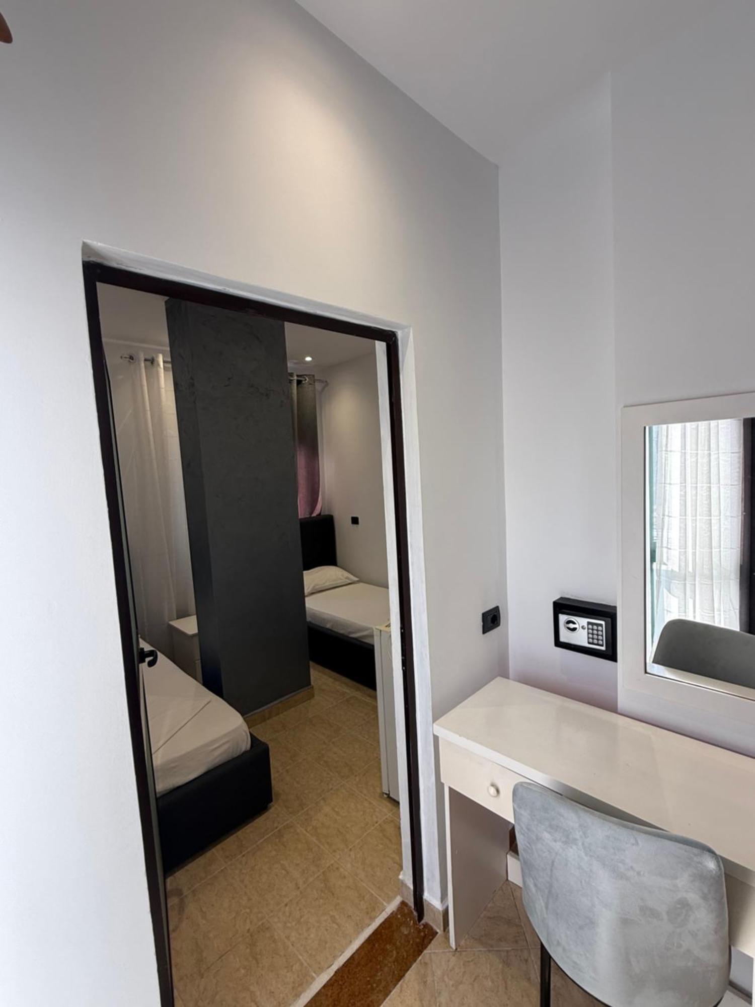 Hotel Riviera *